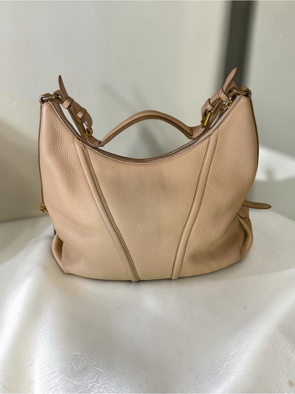 MCM Taupe Pebbled Leather Shoulder Bag with Gold Hardware - Picture 3 of 7